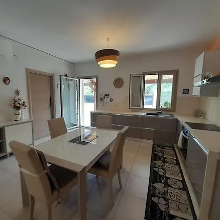 Amendola Villa